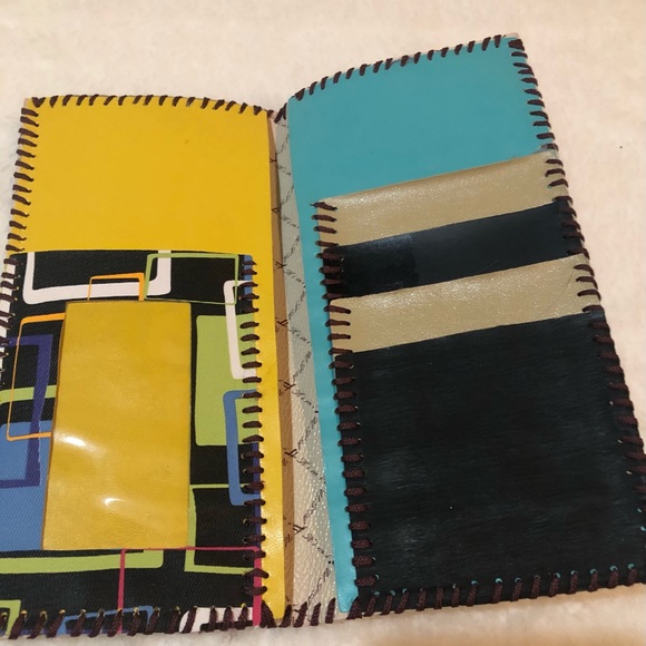 Ladies Beautiful Unique Handcrafted Wallet - Picture 5 of 7